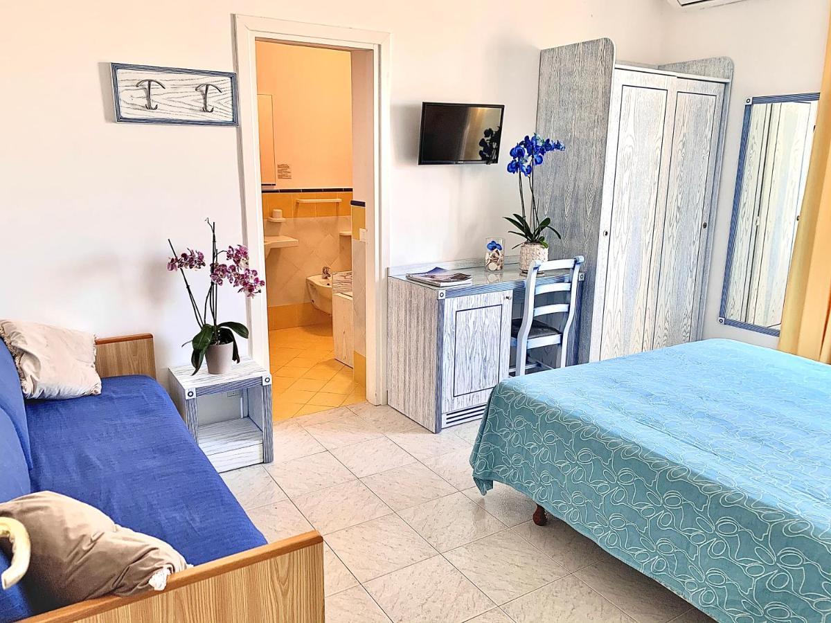 Resort Villa Flavio كازاميتْشيولا تيرمي المظهر الخارجي الصورة