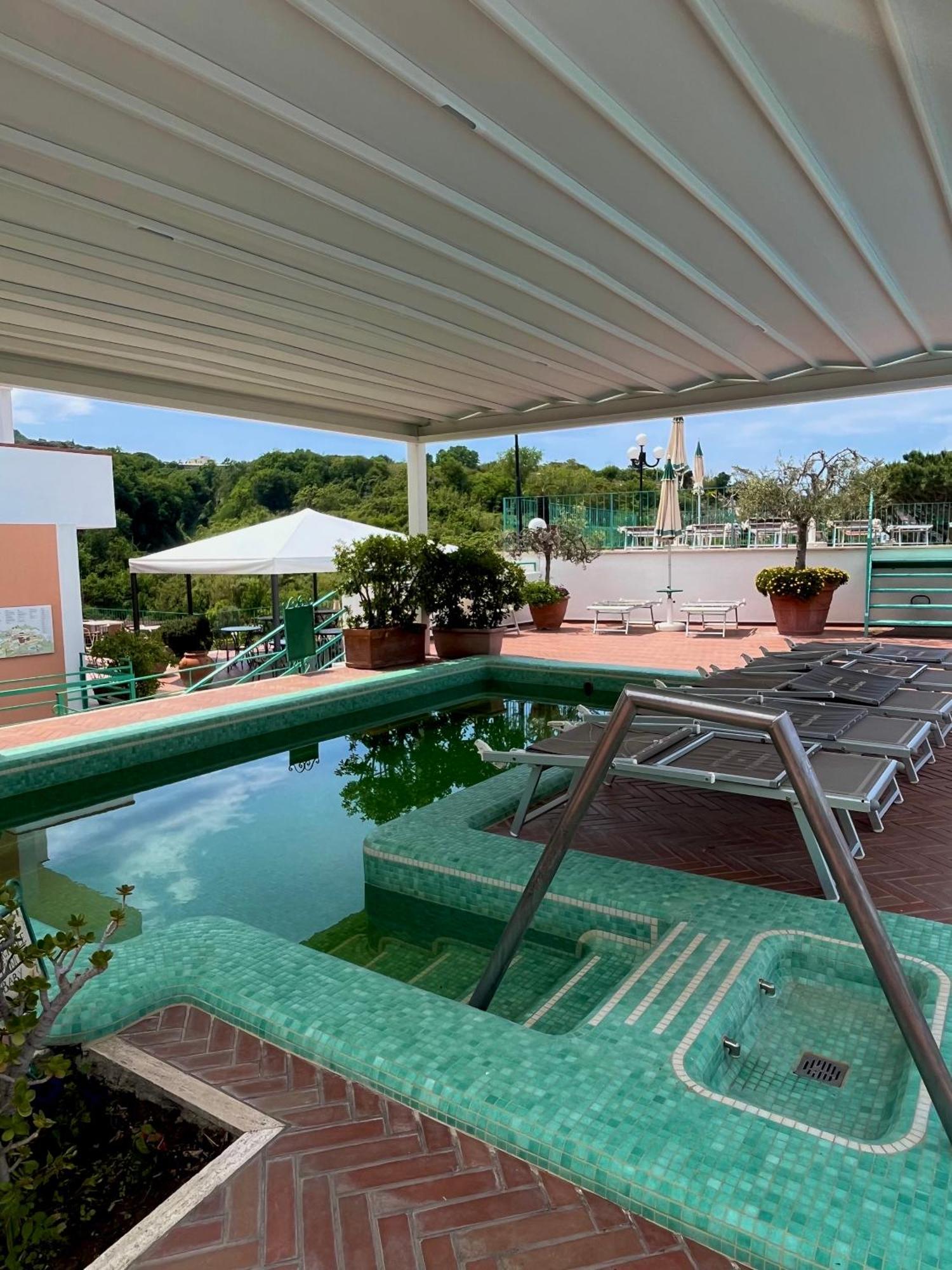 Resort Villa Flavio كازاميتْشيولا تيرمي المظهر الخارجي الصورة